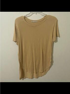 Active Basic Relaxed Short Sleeve Crewneck Top in Tan